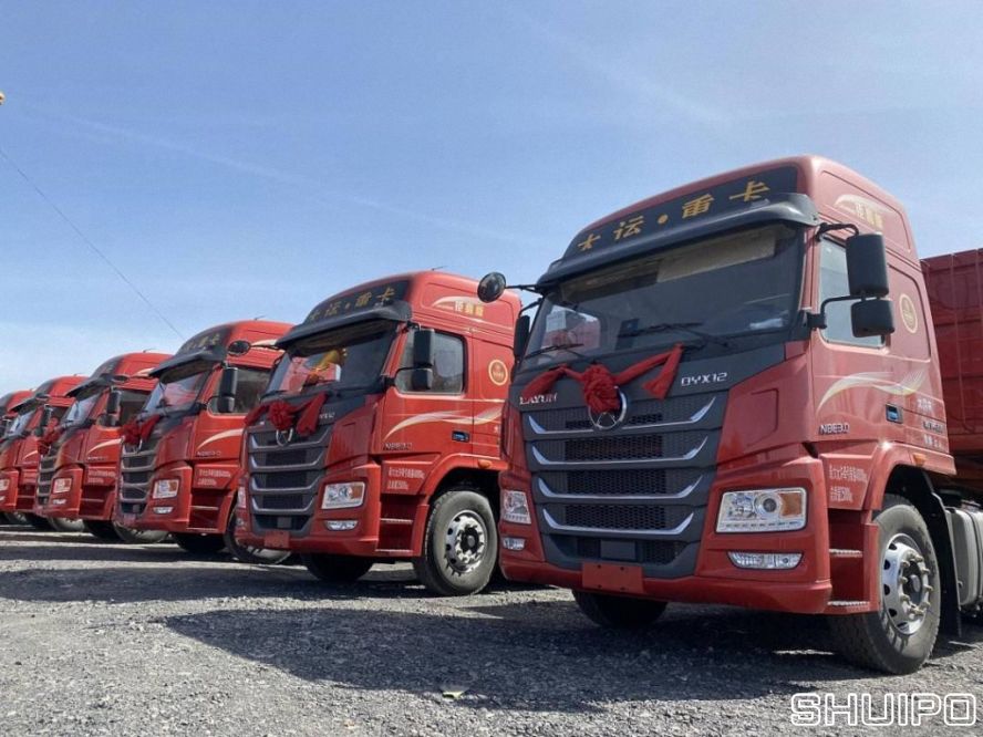 200輛國(guó)六牽引車順利交付山西永昌集團(tuán) 200輛國(guó)六牽引車順利交付山西永昌集團(tuán)