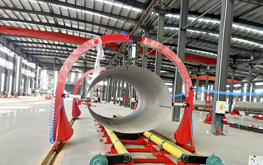 帶氣動(dòng)夾緊龍門架的長軸滾輪架-